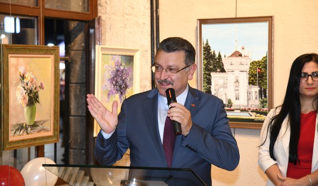 BAŞKAN GENÇ: “CUMHURİYET RUHUNU SANATLA YAŞATIYORUZ”