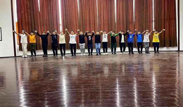 AKÇAABAT BELEDİYESİ SANAT AKADEMİSİNDE YENİ KURSLAR BAŞLADI