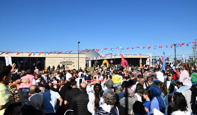 TRABZON'DA BİLİM ŞENLİĞİ SÜRÜYOR