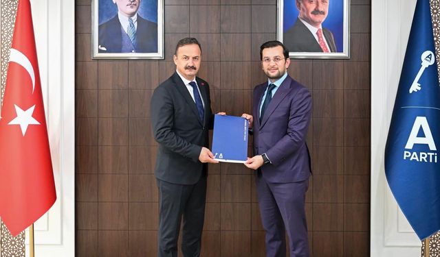 YAKUP KARADENİZ ANAHTAR PARTİ GENEL BAŞKAN DANIŞMANI OLDU