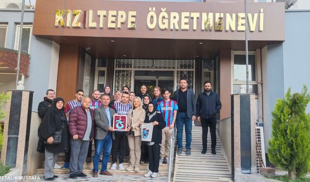 Özel Çocuklar ve Özel Annelerinden Mardin Trabzonsporlular Derneği Başkanı Aydın’a Plaket