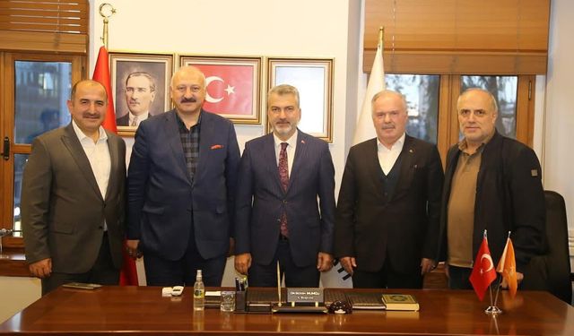 Önceki Dönem Belediye Başkanları Sahaya Döndü