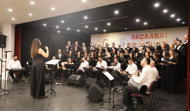 AKÇAABAT BELEDİYESİ KÜLTÜR VE SANATI İLÇEDE DOLU DOLU YAŞATIYOR
