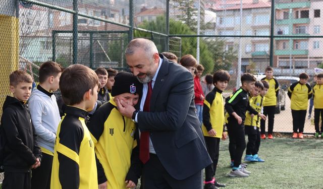 Başkan Bilgin sporcularla bir araya geldi SİZLER ARSİN’İN YARINLARISINIZ