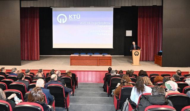 KTÜ’de “Ar-Ge ve Yenilik Odağında 2025 Yılı Değerlendirme Toplantısı” Gerçekleştirildi
