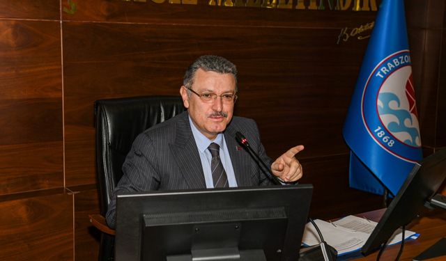 BAŞKAN GENÇ 3 PROJE İÇİN İHALEYE ÇIKILACAĞINI AÇIKLADI