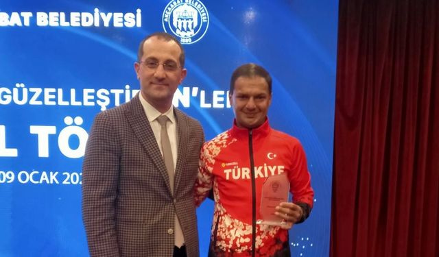 BÜYÜKŞEHİR’İN ÖZEL SPORCUSU EMRAH’A ANLAMLI ÖDÜL