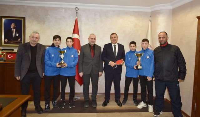 Şampiyon öğrencilerden TTSO'ya ziyaret