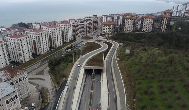 PULATHANE BULVARI’NDA YILDIZLI KAVŞAĞI ÇALIŞMALARI HIZ KESMEDEN DEVAM EDİYOR