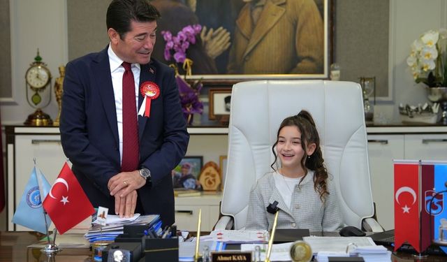 BAŞKAN KAYA’NIN 23 NİSAN’DA KOLTUĞUNU DEVRETTİĞİ LİNA, DÜNYA ŞAMPİYONU OLDU