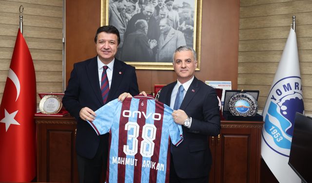 SAADET PARTİSİ GENEL BAŞKANI MAHMUT ARIKAN’DAN YOMRA BELEDİYESİ’NE ZİYARET!