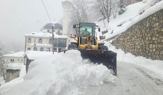 BÜYÜKŞEHİR KAPALI YOL BIRAKMADI