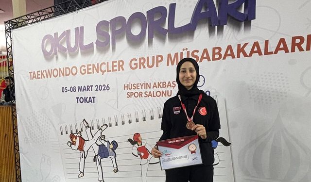 Elif Ecrin Terzioğlu Okulsporları Taekkwondo Yarışmasında Türkiye 3.Oldu