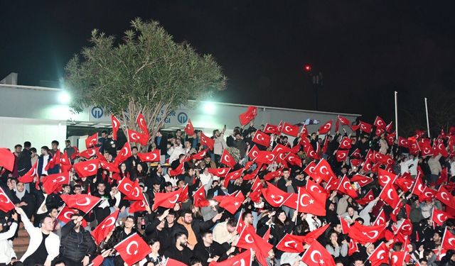 Kampüste “Omuz Omuza” Maç Heyecanı