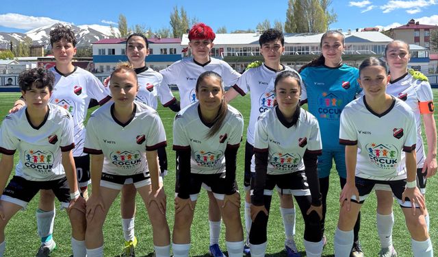 Kardelen Spor Kadın Futbol Takımı Durdurulamıyor: Hedef 2. Lig