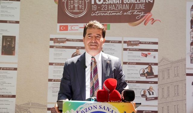 BAŞKAN KAYA, 16. ULUSLARARASI SANAT GÜNLERİ’NİN AÇILIŞINA KATILDI “TRABZON’A KÜLTÜR VE SANAT ÇOK YAKIŞIYOR”