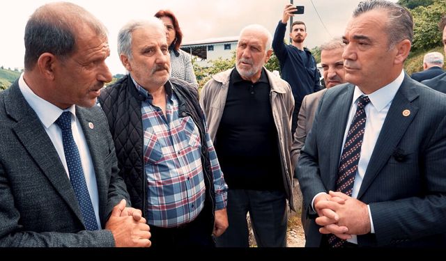 İYİ Parti Trabzon Milletvekili Yavuz Aydın Arsin’de 7 yıldır çözülemeyen heyelan sorunuyla ilgili çözüm çağrısında bulun