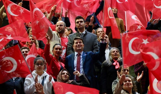 BAŞKAN KAYA’DAN 15 TEMMUZ MESAJI: “NE PAHASINA OLURSA OLSUN, TAM BAĞIMSIZ TÜRKİYE CUMHURİYETİ’Nİ İLELEBET YAŞATACAĞIZ”