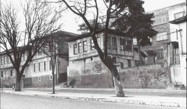 ‘TRABZON SOKAKLARI’ KİTAPLAŞTI