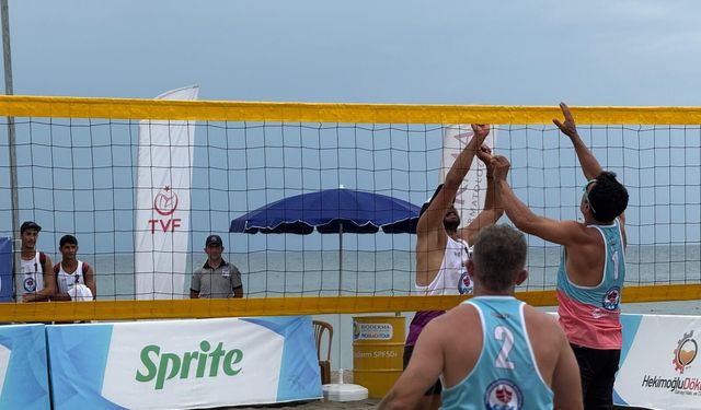 PLAJ VOLEYBOLU TURNUVASI BAŞLIYOR