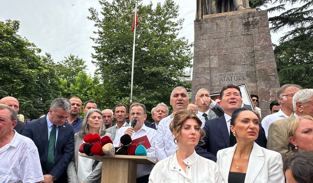 CHP Trabzon'da Toplu İstifa ;TOPLU OLARAK YENİ PARTİ’YE GEÇTİLER