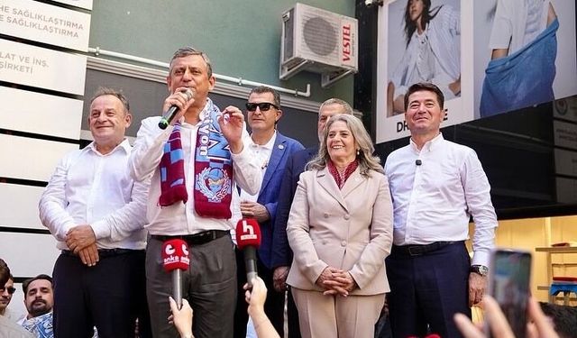 YENİ PARTİ GENEL BAŞKANI ÖZEL’DEN, BAŞKAN KAYA’NIN ‘BURS PROJESİ’NE ÖVGÜ “BU GÜZEL BURS PROJESİ İÇİN AHMET BAŞKANI KUTLU