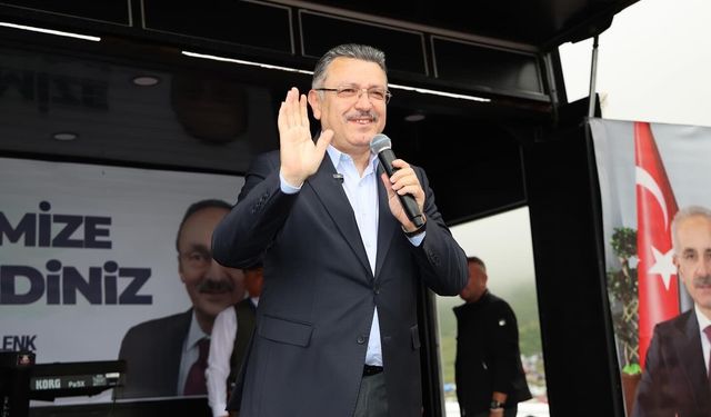 BAŞKAN GENÇ, HONEFTER YAYLA ŞENLİĞİ’NDE VATANDAŞLARLA BULUŞTU