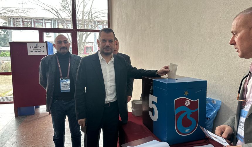 Trabzonspor Divan Başkanlık Seçiminde İlk Oyu Başkan Ertuğrul Doğan’ın Attı