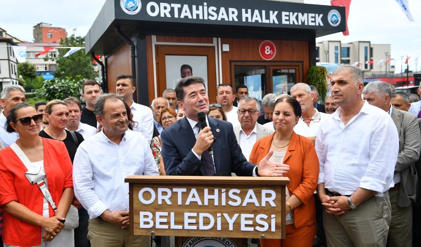 Ortahisar Belediye Başkanı Ahmet Kaya, Halk Ekmek büfesini hizmete açtı