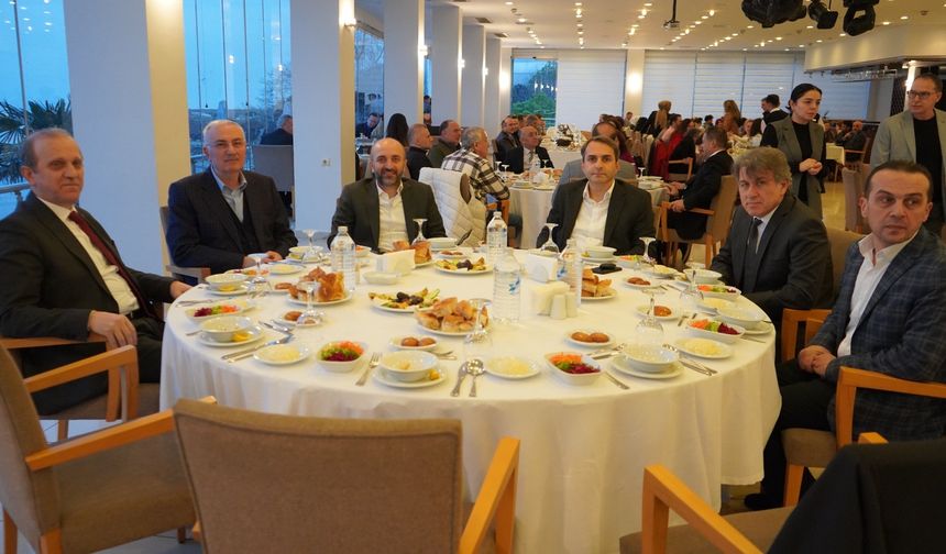 Rektör Prof. Dr. Hamdullah Çuvalcı, Akademik ve İdari Personel ile İftar Yemeğinde Buluştu