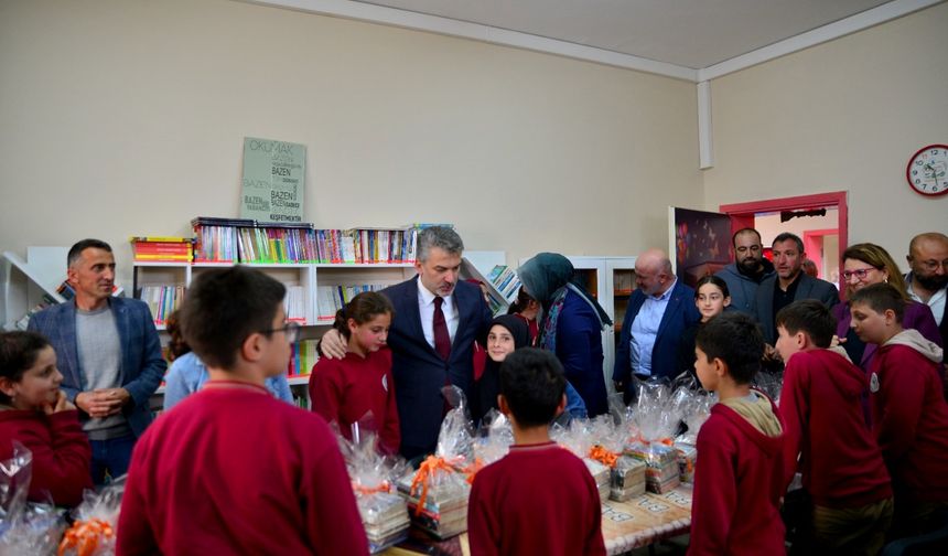 AK Parti Çocukları Sevindirdi