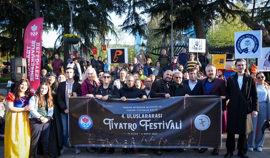 Trabzon’da 4. Uluslararası Tiyatro Festivali Başladı