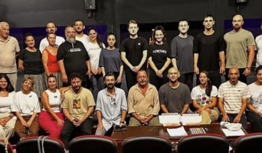 ‘’İSTANBUL’UN SON BEYZADELERİ’’ TURNE YOLLARINDA!