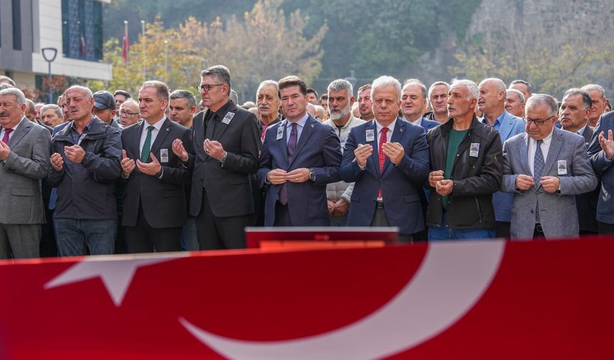 ORTAHİSAR BELEDİYESİ, YOLDAŞ’INI GÖZYAŞLARIYLA SON YOLCULUĞUNA UĞURLADI