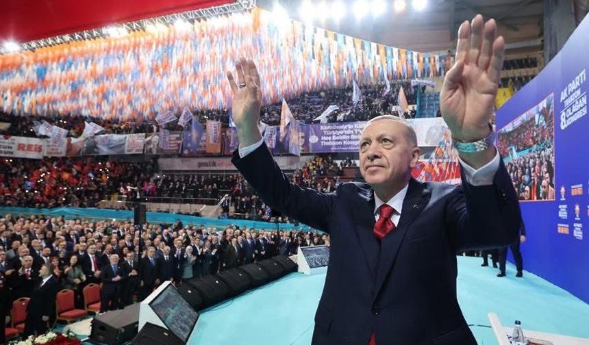 AK Parti’nin karnesini tutma yetkisini size kim verdi