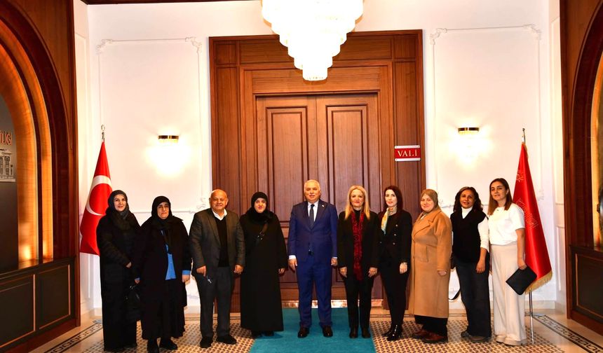 Vali Yıldırım Lösemi ve Engelli Gönüllüleri Derneğini Kabul Etti