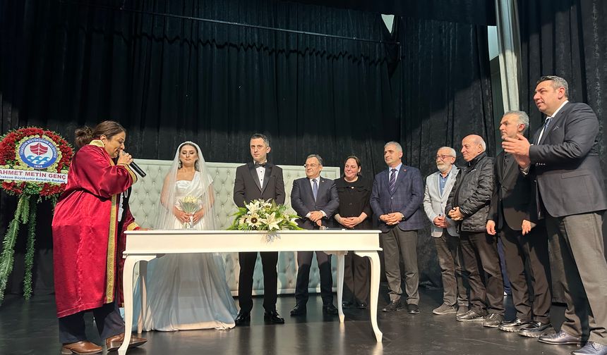 Gazeteci Meryem Akgün Mutluluğa Yelken Açtı