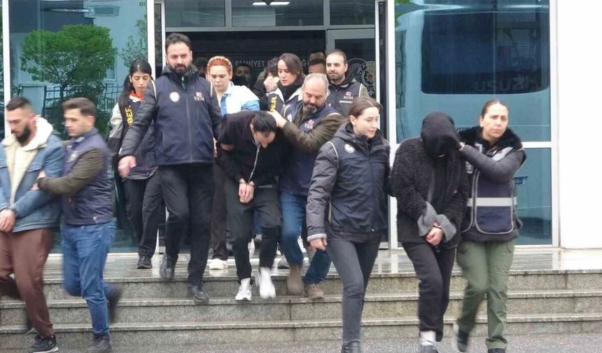 Trabzon Merkezli Dolandırıcılık Operasyonu: 3'ü Çocuk 23 Kişi Tutuklandı!