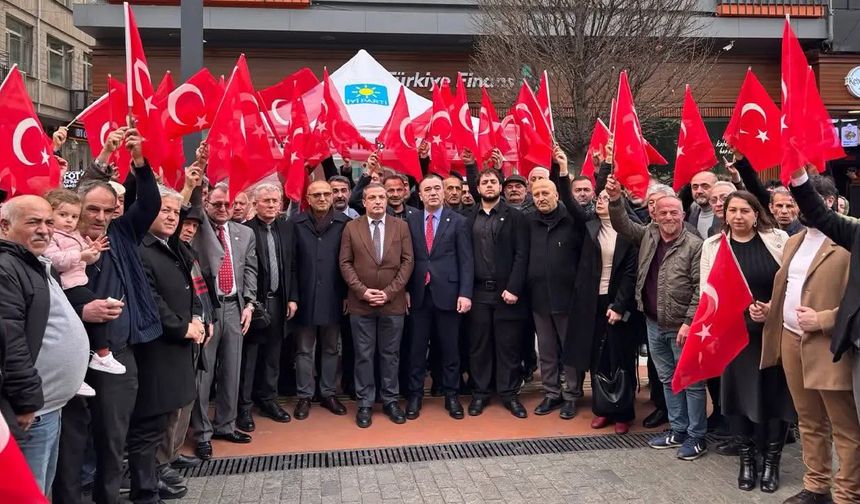İYİ Parti Trabzon’dan Bayrak Tepkisi: “Bayrak Bizim Namusumuzdur!”