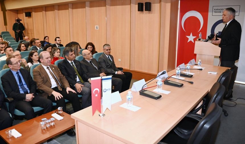 KTÜ’de “6 Şubat’ın Ardından Geleceği Planlamak” Paneli Düzenlendi