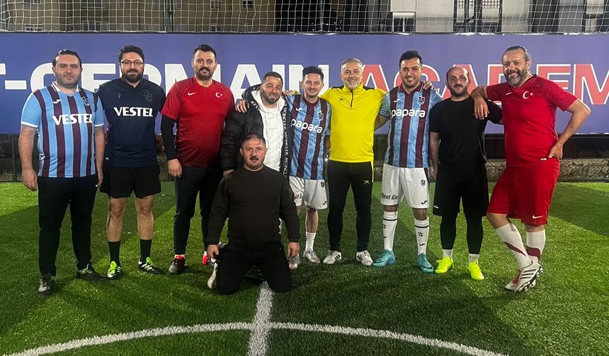 Hami Mandıralı ve Burak Yeter Sahada