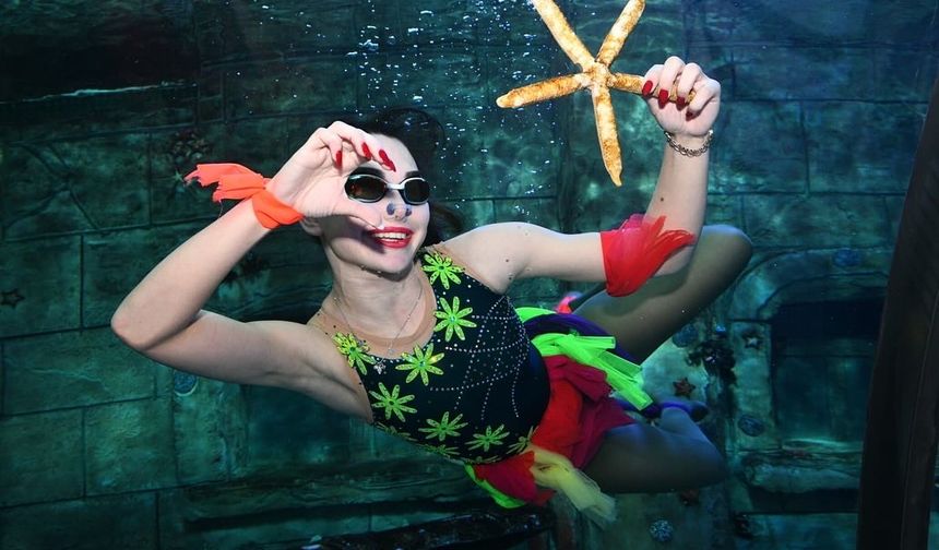 TÜNEL AKVARYUM’DA SU BALESİ GÖSTERİSİ, 14 ŞUBAT SEVGİLİLER GÜNÜ’NE HEYECAN KATTI