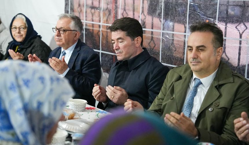 BAŞKAN KAYA, İFTARDA İNÖNÜ MAHALLESİ SAKİNLERİYLE BİR ARAYA GELDİ