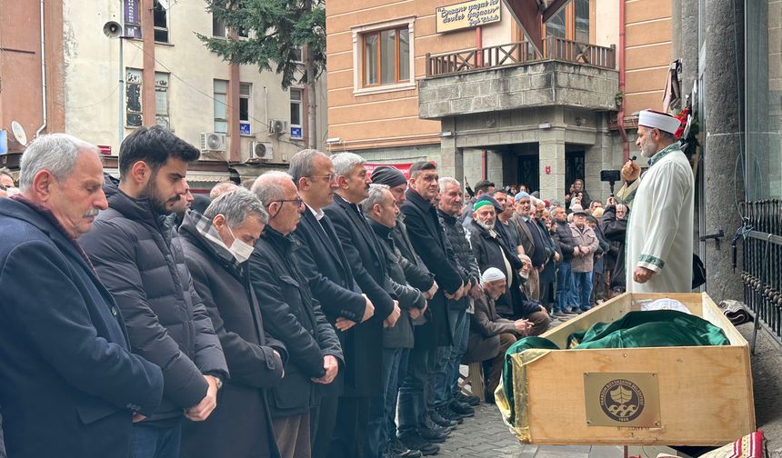 Trabzon Bilim Sanat öğretmenlerinden Semih Hasançebi'ye son görev