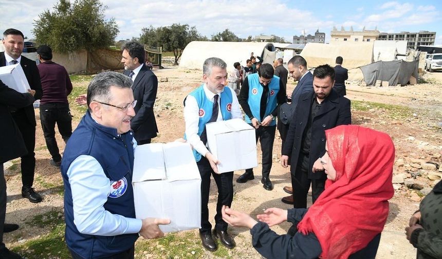 BAŞKAN GENÇ’TEN SURİYE’DE ÇADIR KENTE ZİYARET