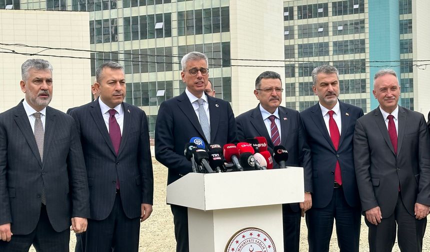 Trabzon Şehir Hastanesi kayıyor mu? Bakan Kemal Memişoğlu, yerinden cevap verdi...