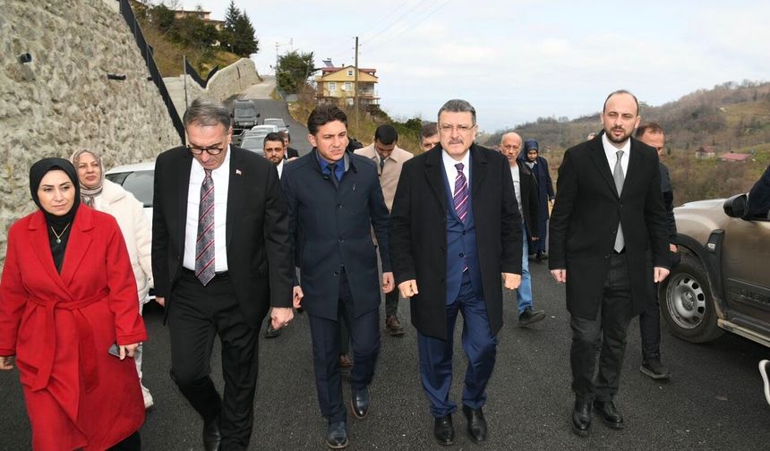 BAŞKAN GENÇ, SÜRMENE’DE ÇALIŞMALARI İNCELEDİ