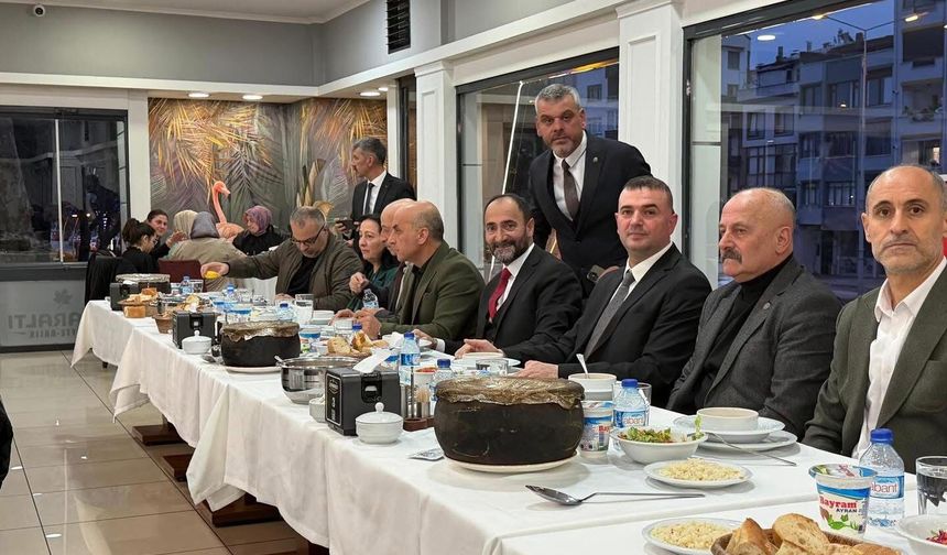 MHP Ortahisar İlçe Teşkilatı İftar Programında Buluştu