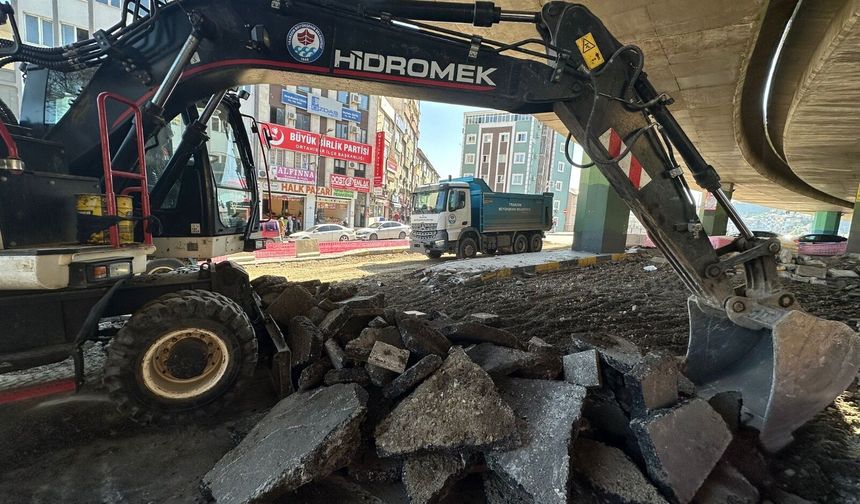 MEYDAN'DAKİ VİYADÜK ALTI DİNLENME ALANI OLACAK