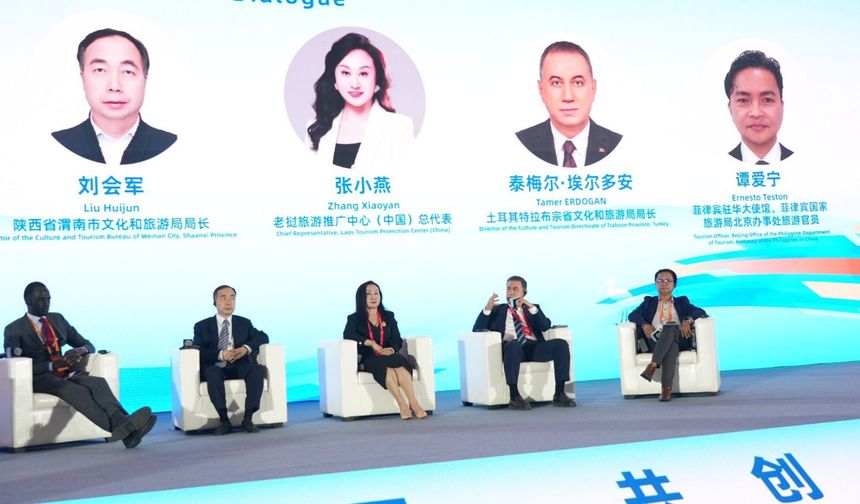 Çin’in Xi’an kentinde düzenlenen Uluslararası İpek Yolu Turizm Fuarı’nda Trabzon, “İpekyolu Damgası” ile öne çıktı.